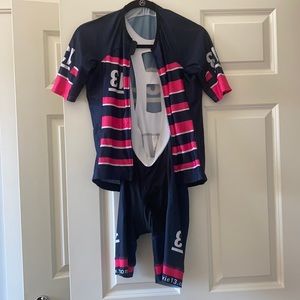 Women’s Cycling Kit